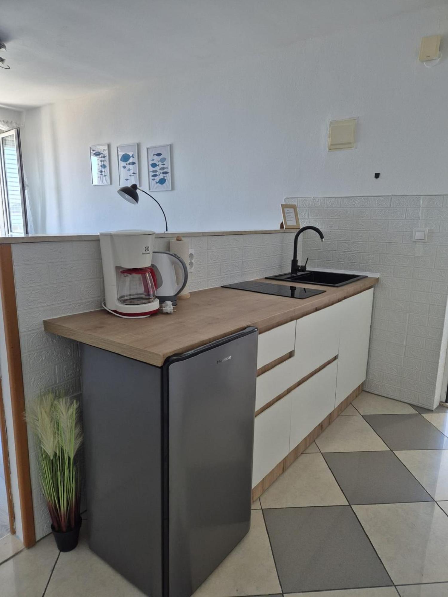 Apartmani Matea Zaton  Eksteriør bilde