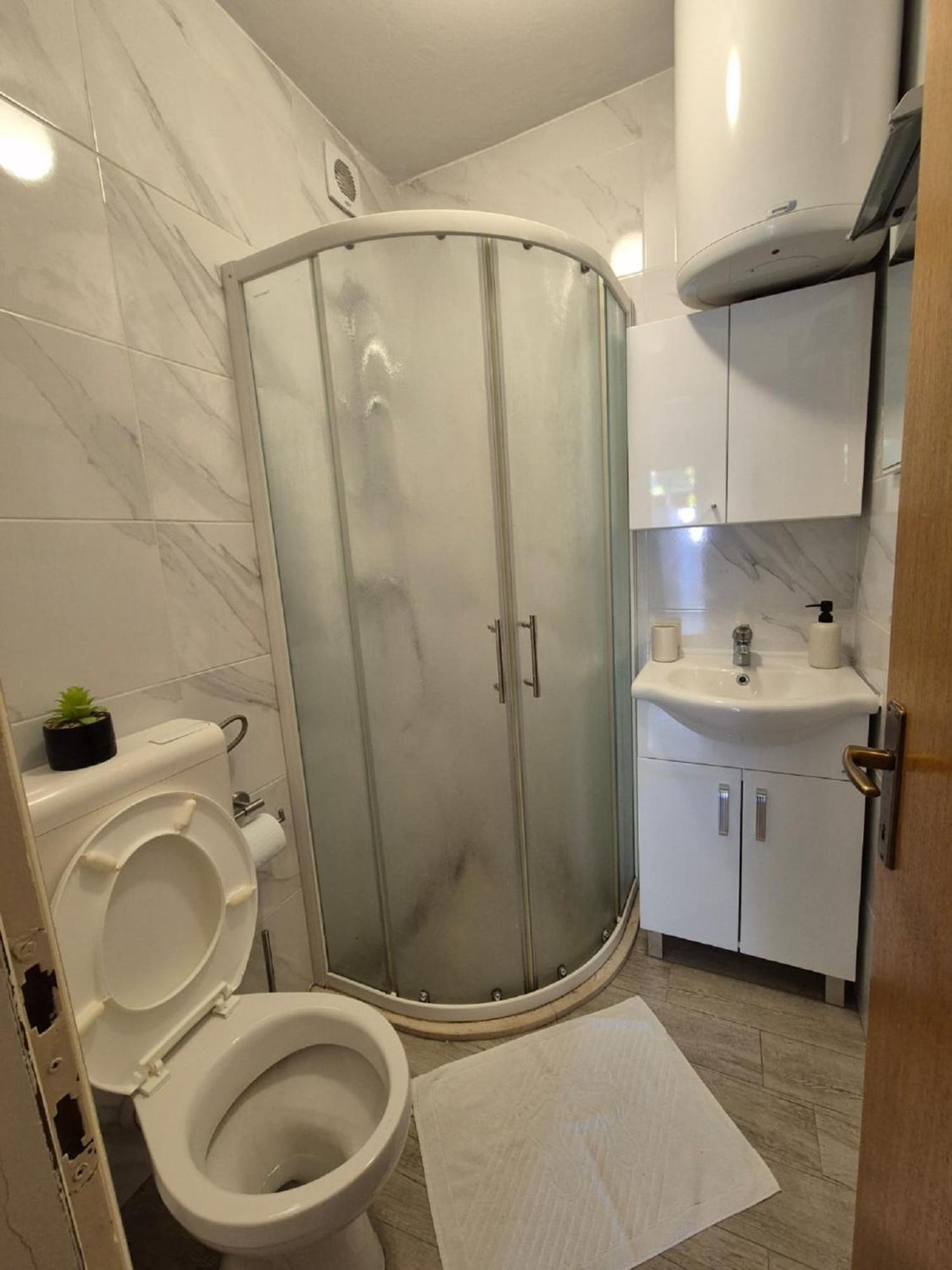 Apartmani Matea Zaton  Eksteriør bilde