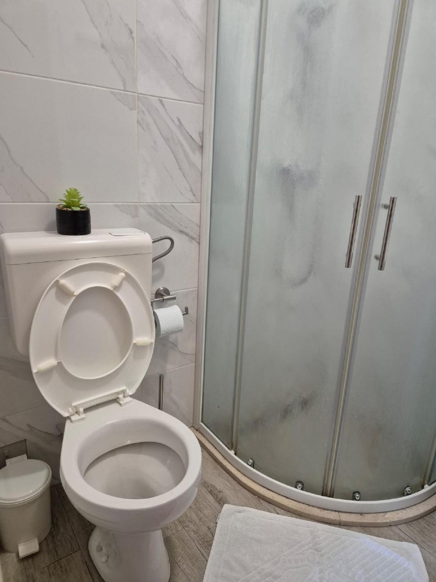 Apartmani Matea Zaton  Eksteriør bilde